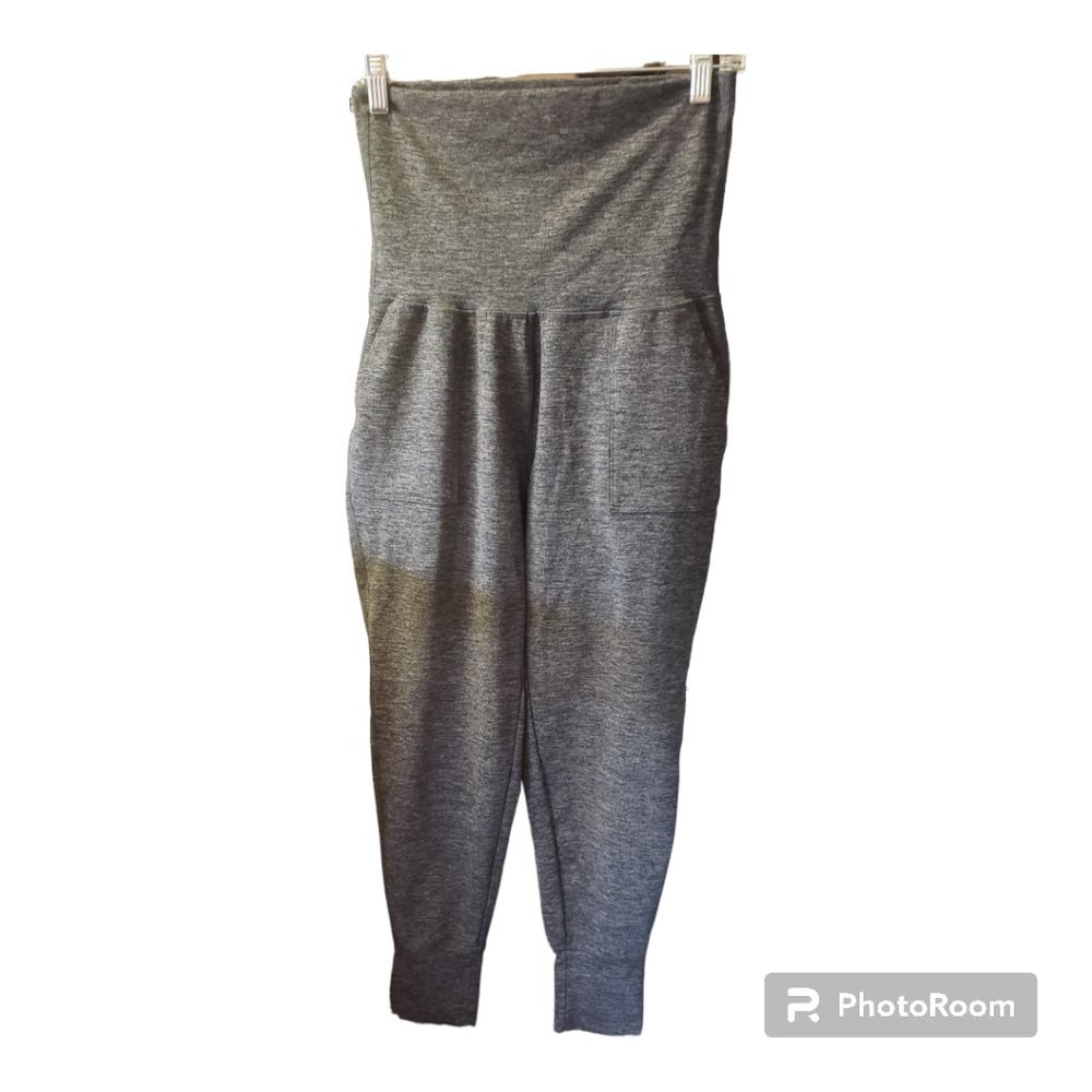 legging. black and gray. thick and soft. size small. OFFLINE By Aerie